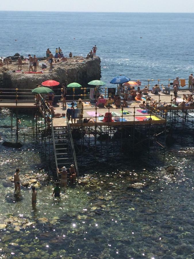 La Terrazza Sul Vicolo Panzió Szirakúza Kültér fotó